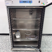 Thermo Reach-In CO2 Incubator image 3